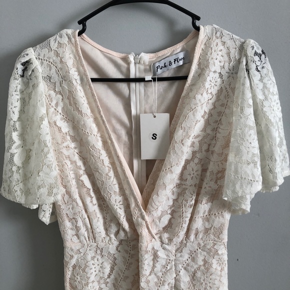 White Lace V-Neck Mini Dress NWT - Small - Picture 9 of 13